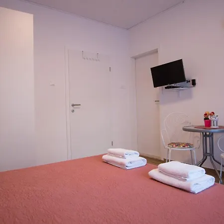 Petrich Apartment